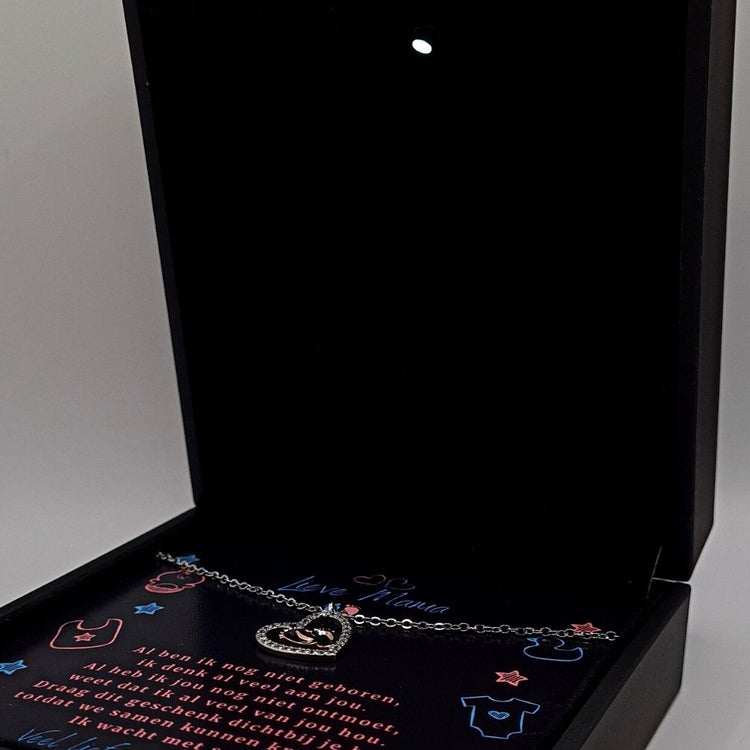 Luxe Cadeaubox met Led-licht | Zwangerschap Ketting met Babyvoetjes👣